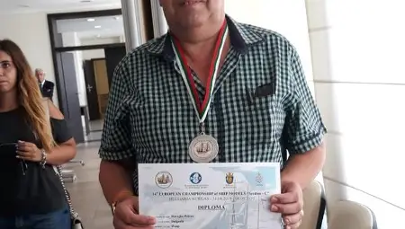 Славейко Петров със сребро за кораб от флота на САЩ Славейко Петров със сребро за кораб от флота на САЩ