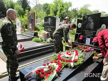 Панихида почете загиналия в Ирак рейнджър от Русе Валентин Донев