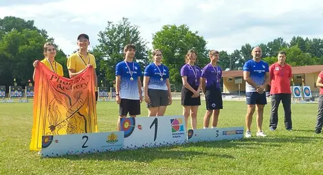 Нов наниз от медали за стрелците на „Джамбо“ Нов наниз от медали за стрелците на „Джамбо“