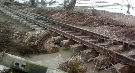 Няколко жп участъка остават без влаково движение