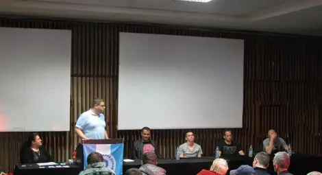 Фенове посрещнаха и изпратиха като герои футболисти на „Дунав“ Фенове посрещнаха и изпратиха като герои футболисти на „Дунав“