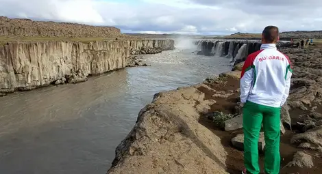 Бивш футболист от Бяла разказва за Исландия: Тук няма паника заради коронавируса, хората са навън