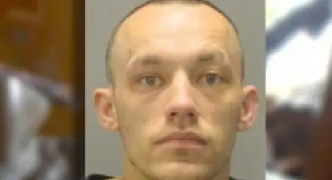 Задържаха най-тъпия престъпник в света заради Фейсбук