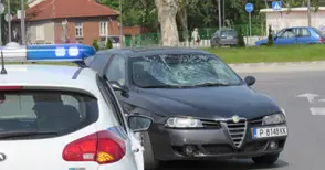 Младеж с „Алфа Ромео“ прати връстник в болницата след удар на пешеходна пътека