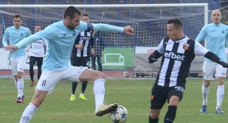 Николай Йорданов свири на &bdquo;Лаута&ldquo; първия мач за оцеляване на &bdquo;Дунав&ldquo;