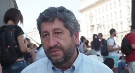 Христо Иванов: Борисов е още на власт, за да осигури порциите на ДПС Христо Иванов: Борисов е още на власт, за да осигури порциите на ДПС