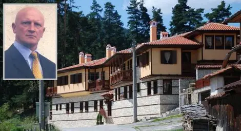 Кметът на Копривщица забрани чалгата