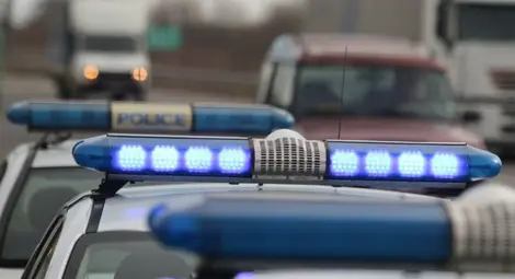 Пиян 19-годишен от Ветово блъсна след гонка в Русе патрулка с луксозен джип