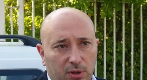 Нови разкрития: Ексшефът на ДАИ драл по 2 бона за книжка Нови разкрития: Ексшефът на ДАИ драл по 2 бона за книжка