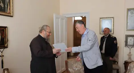 Подариха пластика на Тайната вечеря на владиката Наум за 55-ия му рожден ден