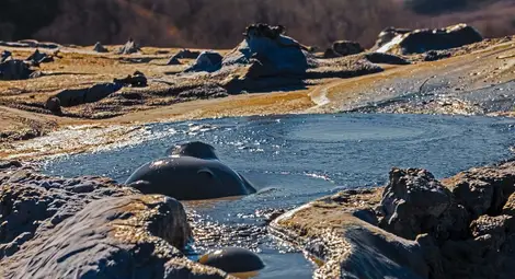 20 сюжета от Калните вулкани в Румъния показват как диша Земята
