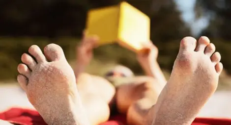 Фестивал на плажното четене в "Албена"