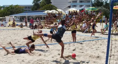Албена отново е домакин на държавните първенства по плажен хандбал