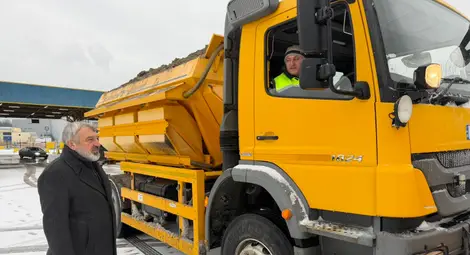 Проходими при зимни условия са пътищата по републиканската пътна мрежа в Русенска област. Без ток е част от Две могили