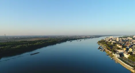 Капитан на кораб и пристанищна служителка отиват на съд да смъртта на работник