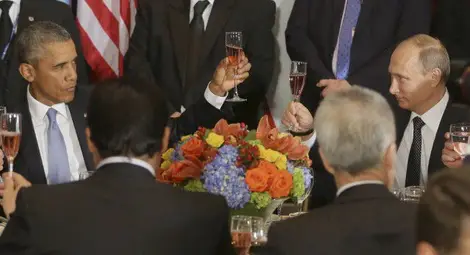 Ето ги снимките, които казват всичко за отношенията между Путин и Обама 