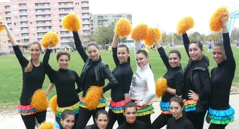 Студентите с класика срещу колегите от Шумен