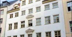 В най-старото кафене в Европа поднасят кафето със сладкиш на 140 години