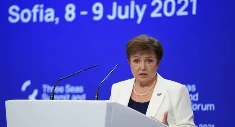 Кристалина Георгиева: До 2025 г. се предвижда участниците в "Три морета" да растат с 1,2% по-бързо