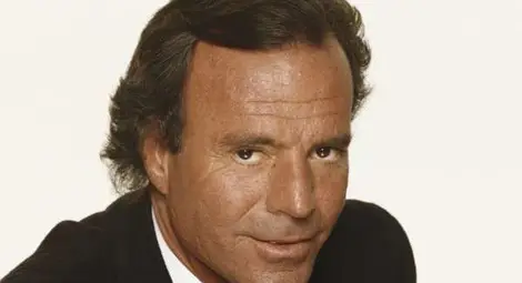 Хулио Иглесиас влезе в Книгата на Гинес