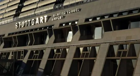 Евакуираха български самолет на летището в Щутгарт заради бомбена заплаха Евакуираха български самолет на летището в Щутгарт заради бомбена заплаха