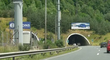 Забраняват движението на тежки камиони по Хемус в неделя и петък