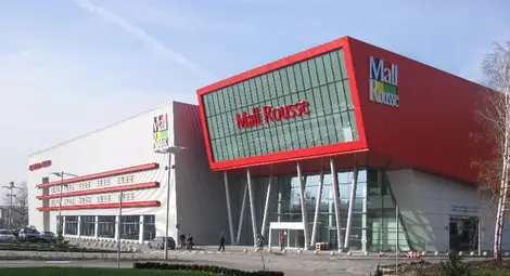 Самолетни билети за двама на изложението  за абитуриенти и младоженци в Мол Русе