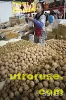 Орехите и сьомгата предпазват от косопад 