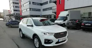 Разбивачът на клишета „Хавал Н6“ вече и с русенско жителство