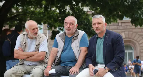 &bdquo;Отровното трио&ldquo; писаха до 705 евродепутати заради злоупотреби с евросредства