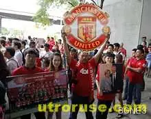 Манчестър Юнайтед обмисля промяна на емблемата си