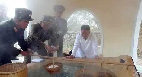 Неочаквано: Ким Чен Ун разпали СПА войни, откри нов курорт Неочаквано: Ким Чен Ун разпали СПА войни, откри нов курорт