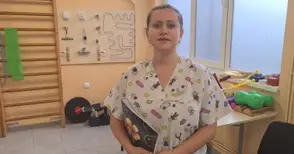 Д-р Деница Стоянова: Празничният маратон дехидратира тялото, затова пийте топла вода с лимон сутрин