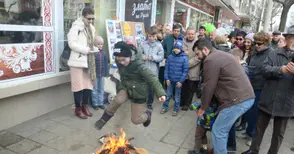 Руснаците подпалиха чучелото на зимата и я прогониха надалеч