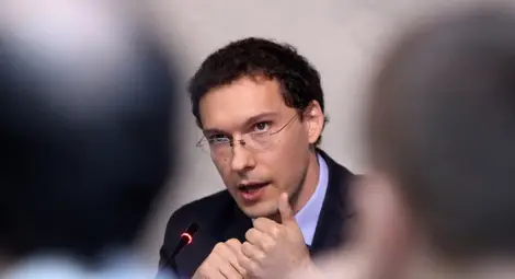 Митов: Не е наша работа да разследваме къде ни отиват оръжията