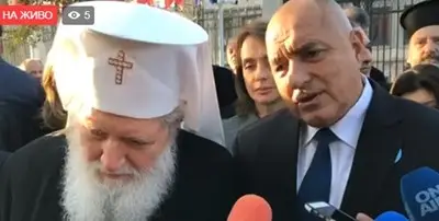 Борисов: Трудно се гради мир. Патриарх Неофит: Много слънчево е в душата ми (На живо)