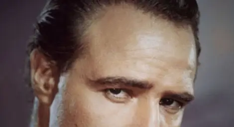 Най-лошото момче на Холивуд по пътя към вечността