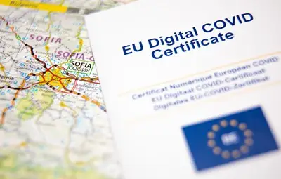 Повдигнаха обвинение на фелдшера, издавал фалшиви COVID сертификати в Ябланица