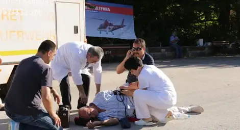 Хеликоптер спаси пострадал от жегите в Морска градина на Варна