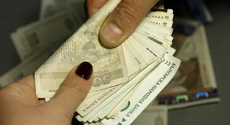 Вдигнаха летвата за бързите заеми