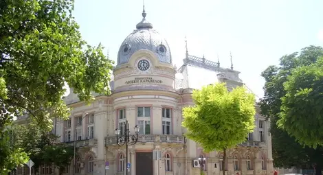 Библиотека &bdquo;Любен Каравелов&ldquo; в краткия списък за наградата &bdquo;Рицар на книгата&ldquo;