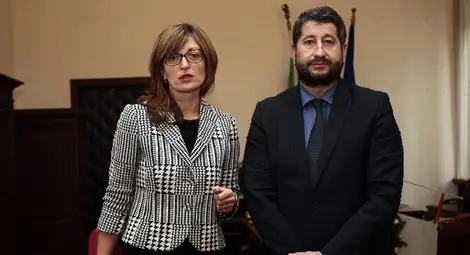 Захариева: Законът за съдебната власт е топ приоритетът