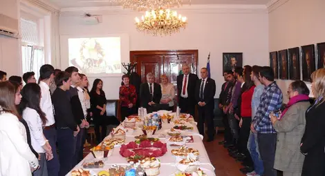 Ректорът Белоев поздрави  студентите от чужбина