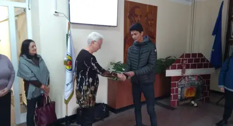 Деветокласникът Стефан Димитров е 16-ият  носител на стипендията &bdquo;Антон Петров&ldquo;