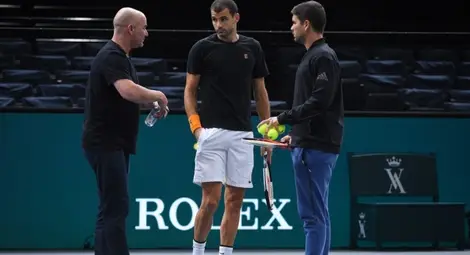 Валверду: Аз пожелах Агаси, от него зависи колко време ще остане