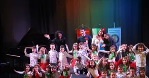 Кампания „Купи и дари“ събира храна за най-бедните за Коледа