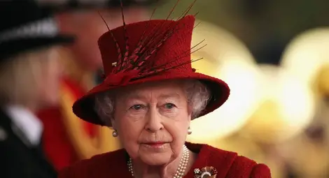 Кралица Елизабет II е с положителен тест за COVID-19