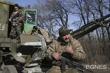 Киев започва изтеглянето на тежкото си въоръжение Киев започва изтеглянето на тежкото си въоръжение