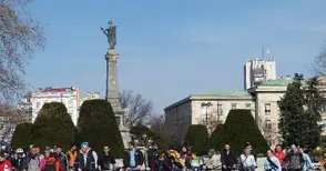 Над 100 ентусиасти посрещнаха пролетта на две колелета