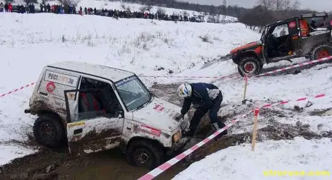 Над 60 джипа участваха в офроуд приключение край Разград